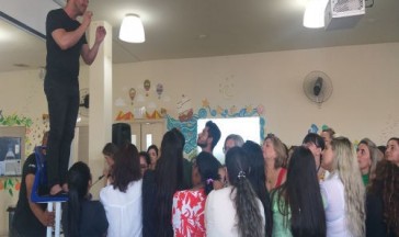 Apaexone-se: APAE Franca re&uacute;ne colaboradores em dia de motiva&ccedil;&atilde;o e valoriza&ccedil;&atilde;o