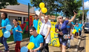 Desfile em comemora&ccedil;&atilde;o ao Dia Internacional da S&iacute;ndrome de Down