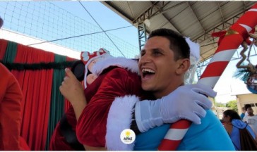 Almo&ccedil;o de natal e chegada do papai noel