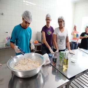 SERVI&Ccedil;O DE PROTE&Ccedil;&Atilde;O SOCIAL ESPECIAL PARA PESSOAS COM DEFICI&Ecirc;NCIA E SUAS FAM&Iacute;LIAS EM CENTRO-DIA: