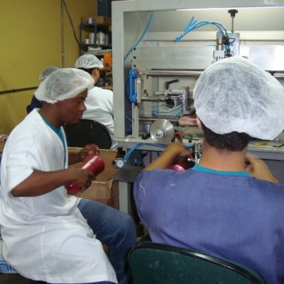 Inser&ccedil;&atilde;o e apoio para adolescentes, jovens e adultos com defici&ecirc;ncia no mundo do trabalho 