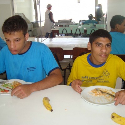 Nutri&ccedil;&atilde;o e educa&ccedil;&atilde;o alimentar